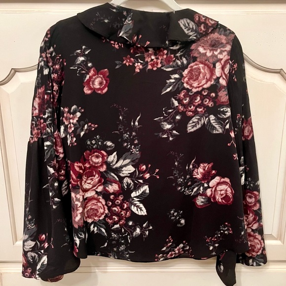 Leith Floral Ruffle Blouse - Picture 3 of 3